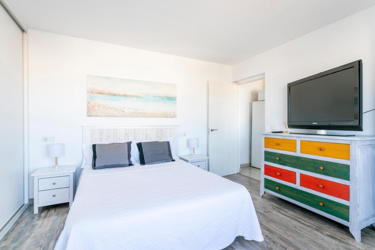 Beach Suite, City & Mountain View Alicante Exterior photo