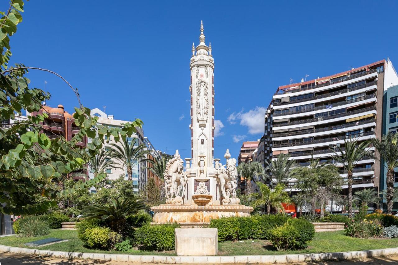 Beach Suite, City & Mountain View Alicante Exterior photo